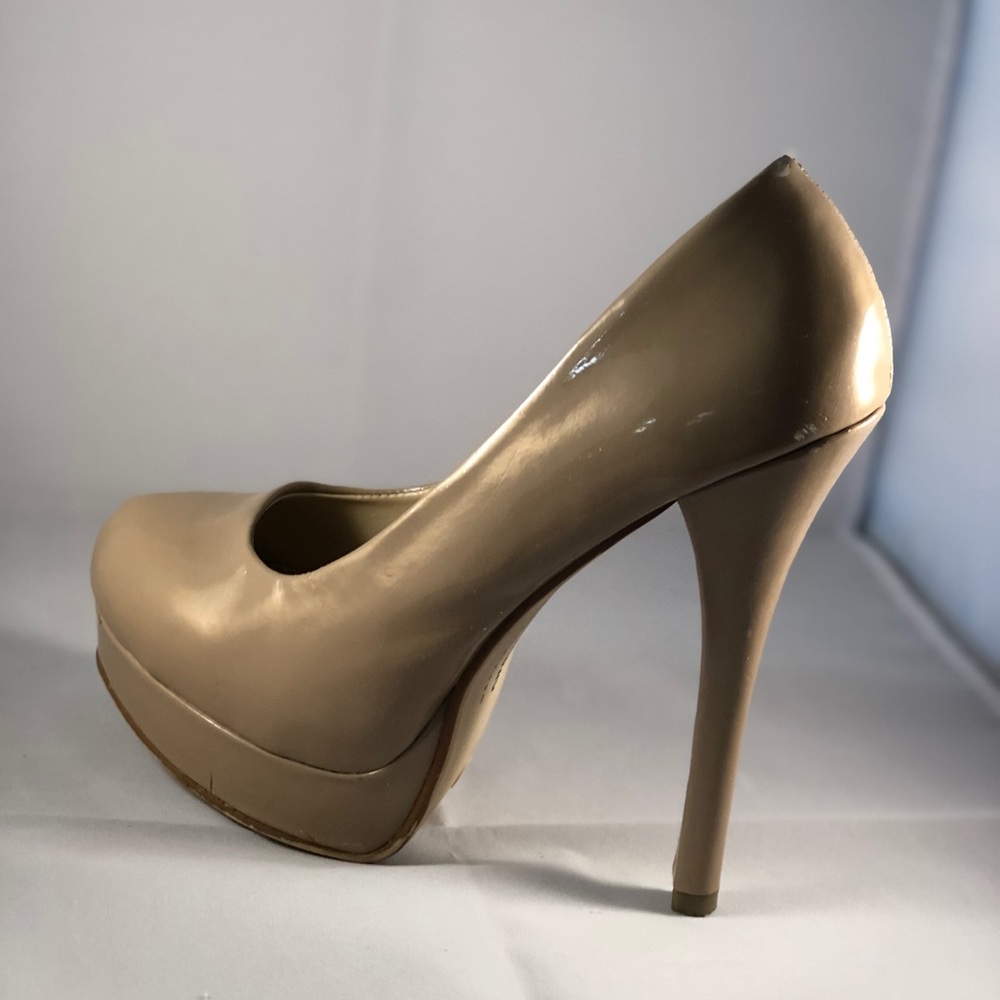 Chinese Laundry Nude Platform Pumps